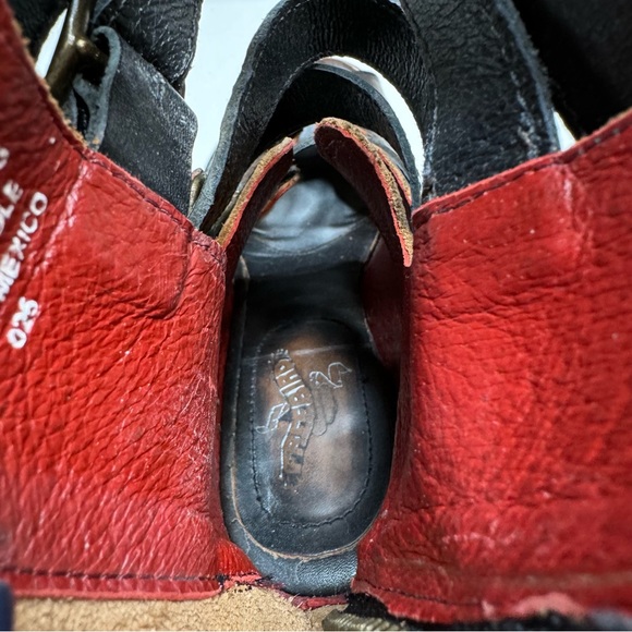 Freebird Bond Black Distressed Block Heel Sandals Multi Strap & Buckle Size 10 - Picture 15 of 16